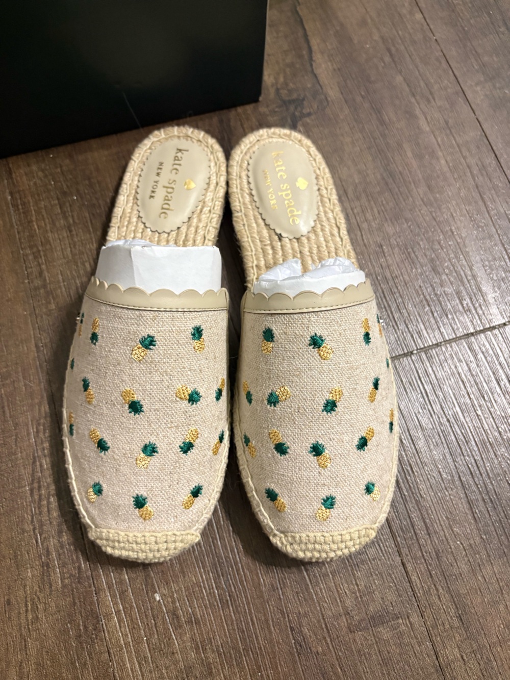 NWT kate spade Pineapple Embroidered Espadrille Mules - Cream/Yellow/Green - Picture 2 of 5